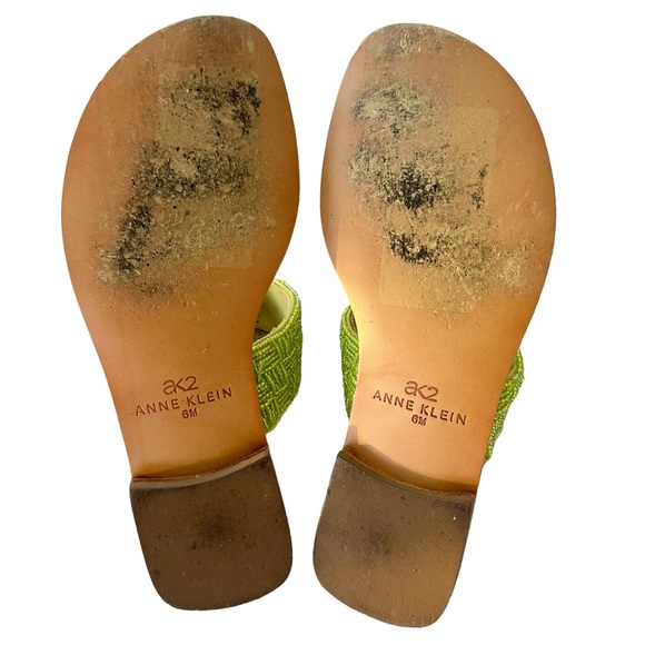 Anne Klein Floral Beaded Thong Sandals 6 - Picture 3 of 4